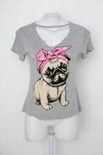 Camiseta feminina cinza com gola choker e Silk de buldogue