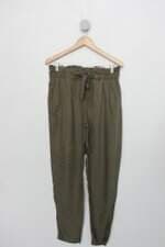 Calça de tecido lindex feminina verde com Franzido