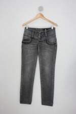 Calça Jeans black jeans feminina preta com Spikes