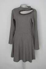 Vestido feminino cinza com Bordado