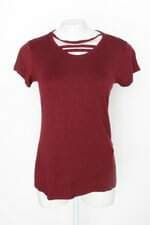 Camiseta feminina vinho com Tiras