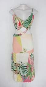 Vestido sté fashion feminino estampado com Recortes