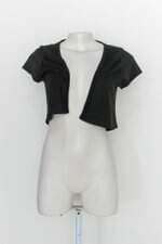 Bolero feminino preto com renda