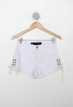 Shorts marisa feminino branco com Ilhós e cordão