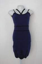 Vestido doce de coco feminino azul e preto com Recortes