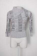 Suéter de tricot feminino cinza