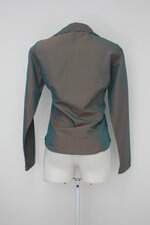 Camisa contra versão feminina furta-cor