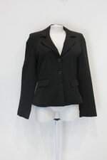 Blazer feminino preto com Ombreira e Forro
