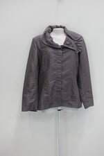 Camisa feminina cinza com Ombreira