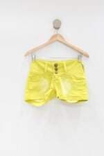 Shorts planet girls feminino amarelo esverdeado