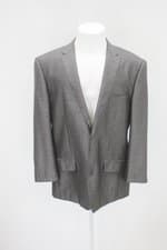 Blazer masculino cinza com Ombreira e Recortes