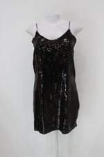 Vestido feminino preto com Forro