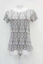 Blusa cea feminina estampado com Recortes e Barra Mullet