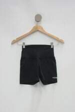 Shorts esportivo renner feminino preto com Silk