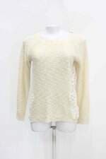 Suéter feminino bege com Renda