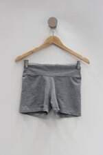 Shorts de academia feminino cinza