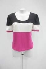 Blusa feminina preta com Recortes