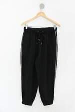 Calça slim feminina preta com Bordado