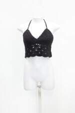 Blusa Frente Única feminina preta de crochê