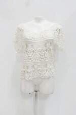 Blusa feminina off-white com Transparência