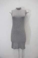 Vestido feminino cinza