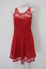 Vestido feminino vermelho com Renda e Forro