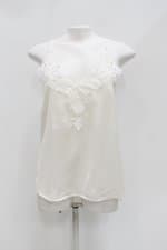 Blusa more feminina off-white com Renda