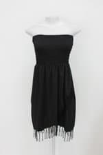 Vestido feminino preto com Recortes