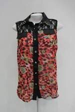 Blusa feminina estampada com Renda