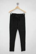 Calça de tecido feminina preta com Faixa na Cintura