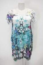 Vestido feminina estampado com Recortes