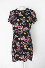 Vestido c&a feminino preto estampado com Recortes