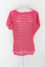 Blusa feminina rosa com fios metalizados 