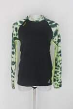 Blusa feminina preta com estampa