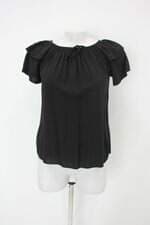 Blusa feminina preta com Sobreposição