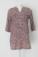 Blusa feminina floral com Barra Mullet