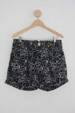Shorts cativa feminino preto estampado