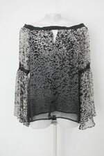 Bata feminina estampada  com Recortes e Forro