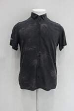 Camisa reserva masculina preta com folhagem 