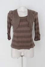 Blusa feminina marrom com Sobreposição