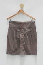 Saia quarto de vestir feminino marrom com Pregas