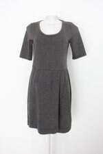 Vestido feminino cinza com Renda