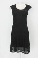Vestido feminino preto com Meio forro