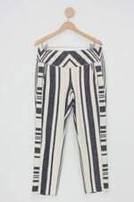 Calça de tecido animale feminina estampada