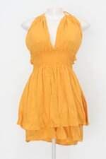 Macaquinho feminino mostarda com Franzido e Sobreposição