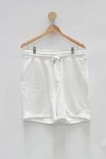 Bermuda w' shirt feminina branca
