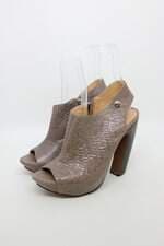 Sandália carmim feminina marrom