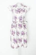 Vestido feminino branco floral com Faixa na Cintura