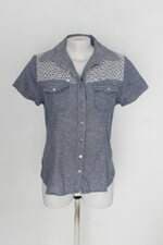 Camisa feminina azul com Renda