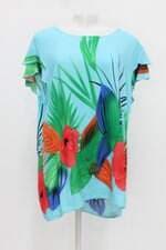 Blusa feminina azul com estampa